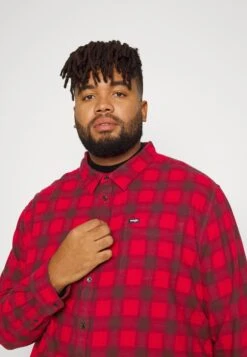 Wrangler Pocket - Camisa - Rhubarb Red 11 Wrangler Pocket - Camisa - Rhubarb Red -Wrangler 0393ecab0c2d4921a972b372e9869e01