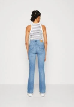 Wrangler Vaqueros Bootcut - Riptide -Wrangler 0a8fe5951e7e459d8d233fa20626a82f