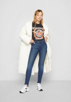 Wrangler Vaqueros Pitillo - Footloose -Wrangler 0b681f6d387944e784bb30be9449add9