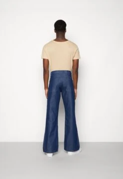 Wrangler Leon Loose Flare - Vaqueros A Campana - Rinse 10 Wrangler Leon Loose Flare - Vaqueros A Campana - Rinse -Wrangler 0c0529bf634f4d4ab49cf2c69e54a958