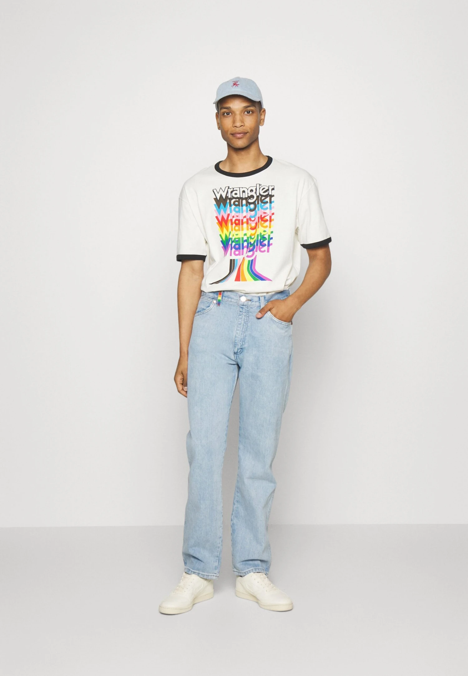 Wrangler Unisex - Vaqueros Rectos - Light Blue 4 Wrangler Unisex - Vaqueros Rectos - Light Blue - Imagen 2