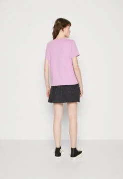 Wrangler Regular Tee - Camiseta Estampada - Smokey Grape -Wrangler 12e68852ea5c4fc498a6f4d676b2c0d2