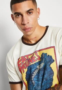 Wrangler Prunes Ringer Tee - Camiseta Estampada - Vanilla Ice -Wrangler 15e6fe481940418c832de9235cd14e1d