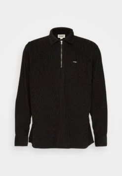 Wrangler Half Zip Shirt Corduroy - Camisa - Black -Wrangler 19d01a4f631149ec8f70d7b66c01843e