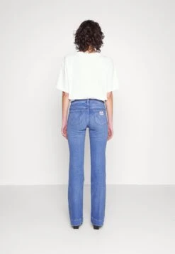 Wrangler Vaqueros A Campana - Blue Denim 9 Wrangler Vaqueros A Campana - Blue Denim -Wrangler 1c7e5e482be84f17acc23cb9875b42d1