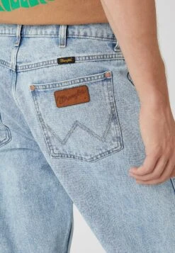 Wrangler Redding - Vaqueros Boyfriend - Ripped Light Wash 12 Wrangler Redding - Vaqueros Boyfriend - Ripped Light Wash -Wrangler 1f17b83220bf493bbb037c76c1868859