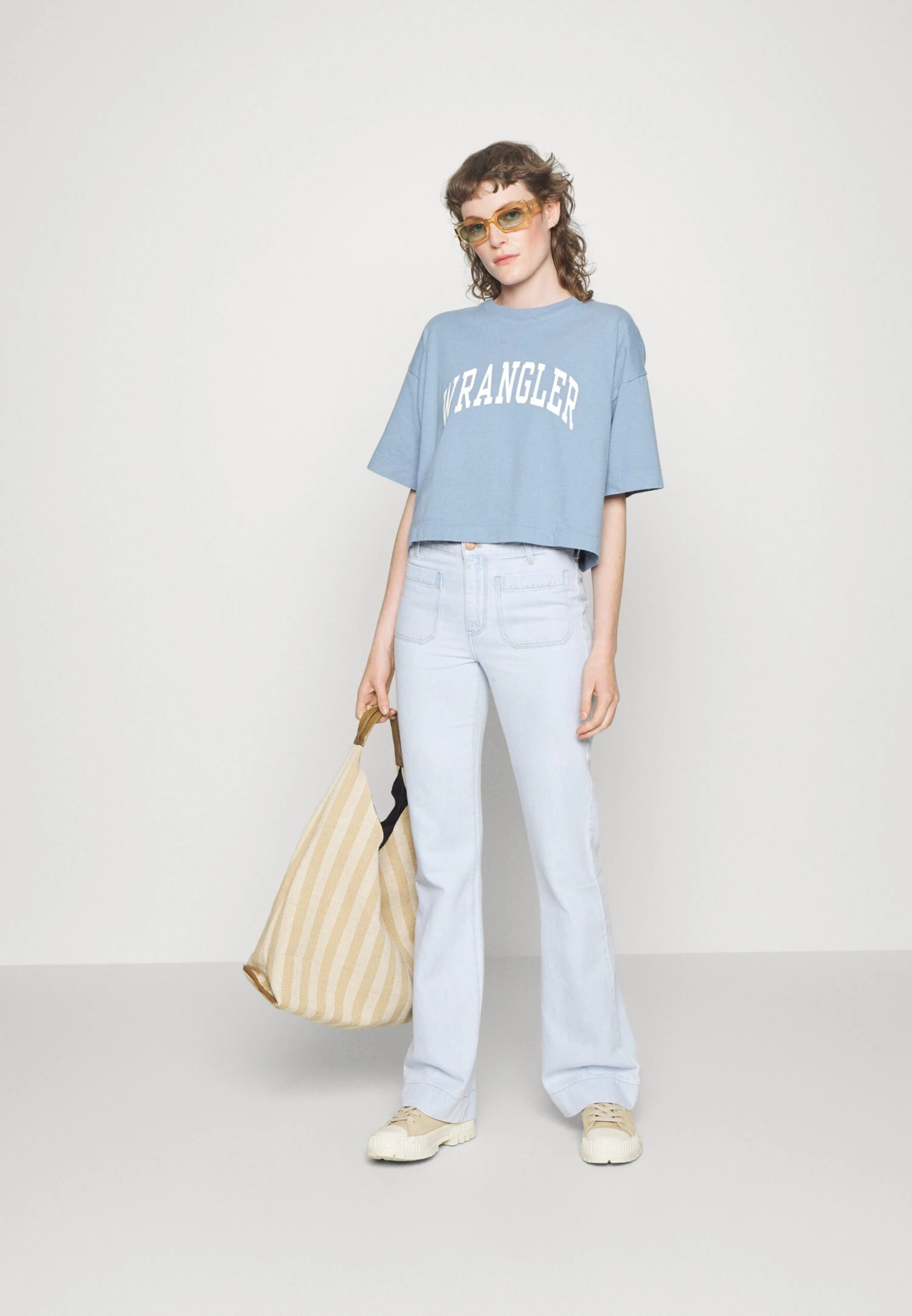 Wrangler Boxy Tee - Camiseta Estampada - Stone Wash Blue 4 Wrangler Boxy Tee - Camiseta Estampada - Stone Wash Blue - Imagen 2