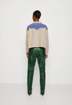 Wrangler Patch Boxy Work Shirt - Camisa - Fuchsia Rose -Wrangler 2438fae393ef4ec9b2cc8d3864756380