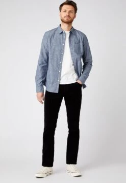 Wrangler Texas Corduroy - Pantalones - Black -Wrangler 251a02e1180e461e92a3fc41178db449