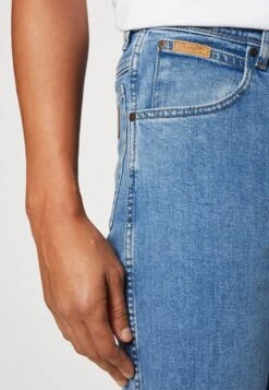 Wrangler Texas - Vaqueros Rectos - Good Shot -Wrangler 251b19a988594f93aa98a1c81eb644ad