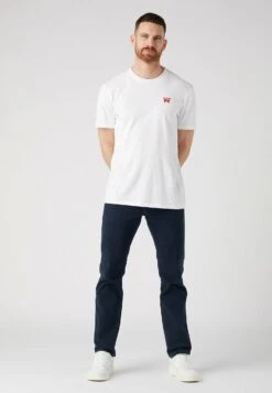 Wrangler Sign Off - Camiseta Básica - White 8 Wrangler Sign Off - Camiseta Básica - White -Wrangler 2e4ee9d6cabd4f7883ec277fbde4cb65