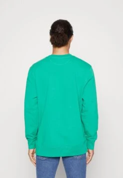 Wrangler Graphic Crew - Sudadera - Leprechaun Green -Wrangler 3779eda76d4e420a8a3d22685e066c72