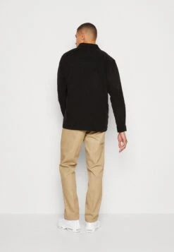 Wrangler Half Zip Shirt Corduroy - Camisa - Black -Wrangler 44dcbf23e9d444fea4f1f8aef21c5ed6