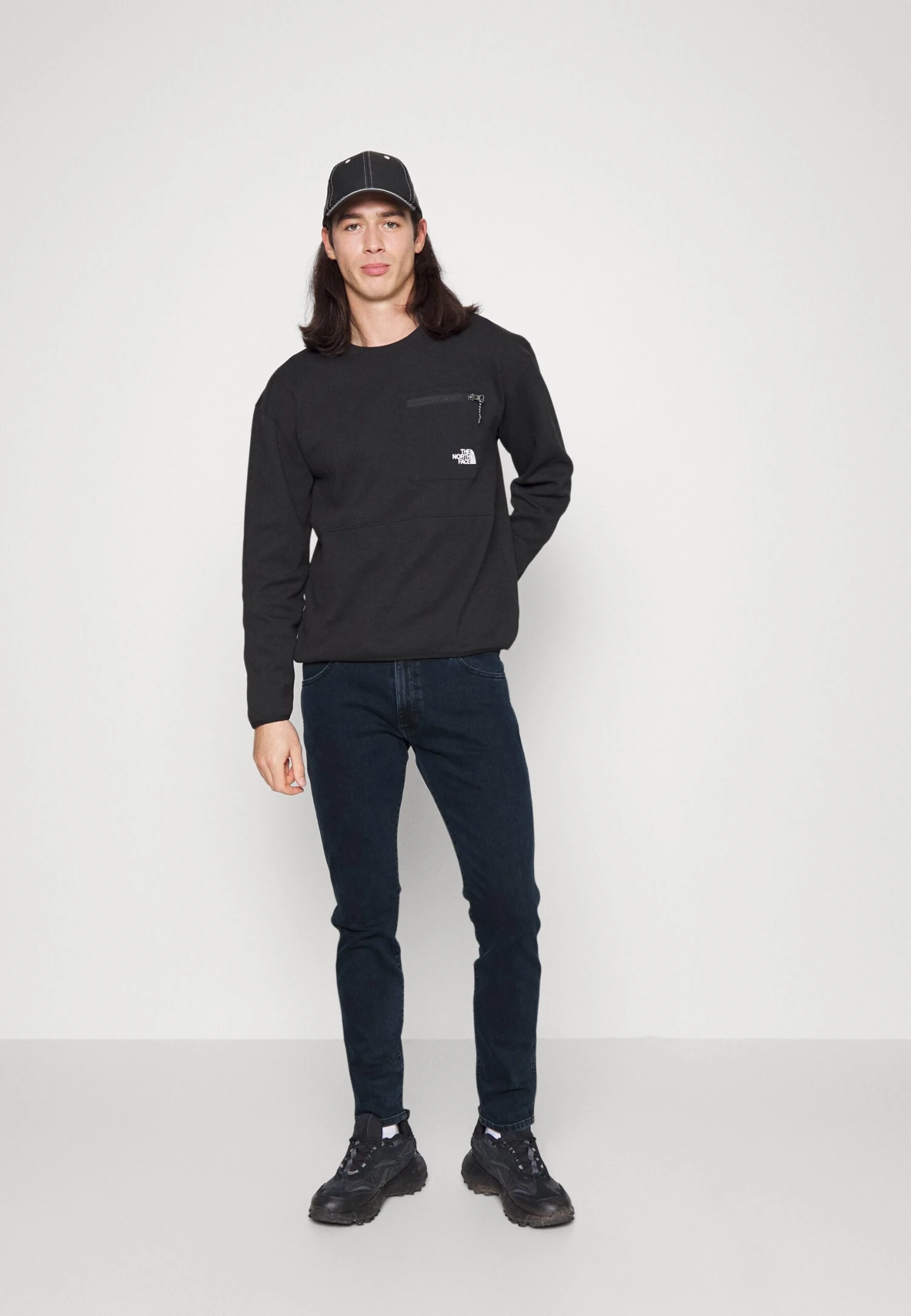 Wrangler Larston - Vaqueros Slim Fit - Dark Blue Denim 4 Wrangler Larston - Vaqueros Slim Fit - Dark Blue Denim - Imagen 2