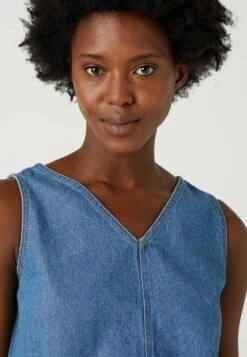 Wrangler Top - Mid Indigo -Wrangler 4aea55a0967b4c658ef6ae69f245fa98