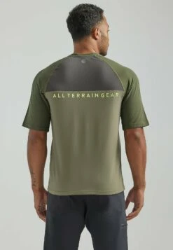 Wrangler Ss Hybrid Tee - Camiseta Estampada - Dusty Olive 10 Wrangler Ss Hybrid Tee - Camiseta Estampada - Dusty Olive -Wrangler 513099e165df4e8bba4b4867ea330892