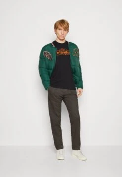 Wrangler Tee - Camiseta Estampada - Black -Wrangler 5955bd051d804fa1aac49e5d73b82805