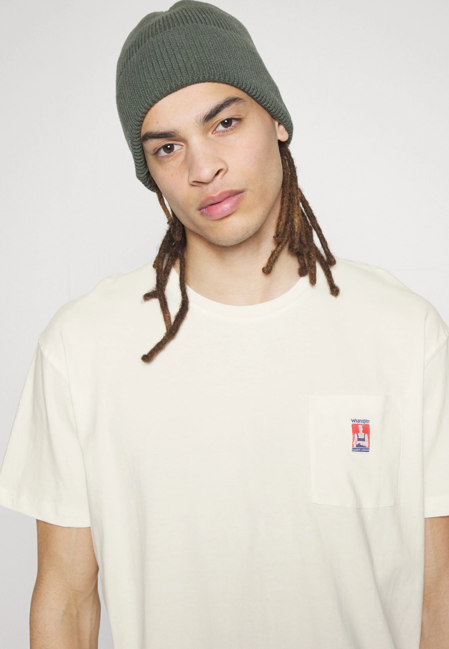 Wrangler Casey Jones Pocket Tee - Camiseta Básica - Wornwhite 6 Wrangler Casey Jones Pocket Tee - Camiseta Básica - Wornwhite - Imagen 4