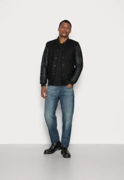 Wrangler Ringer Tee - Camiseta Básica - Black 8 Wrangler Ringer Tee - Camiseta Básica - Black -Wrangler 5f0b30b2890a4252968d6a51e72c4f32