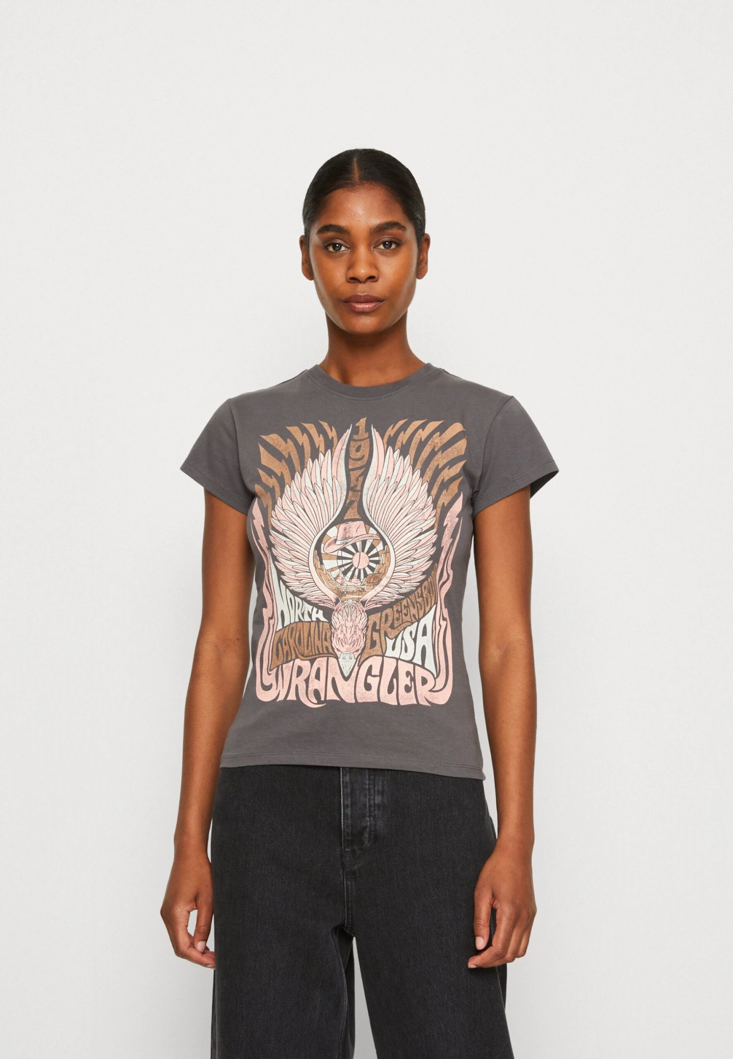 Wrangler Shrunken Band Tee - Camiseta Estampada - Magnet 3 Wrangler Shrunken Band Tee - Camiseta Estampada - Magnet