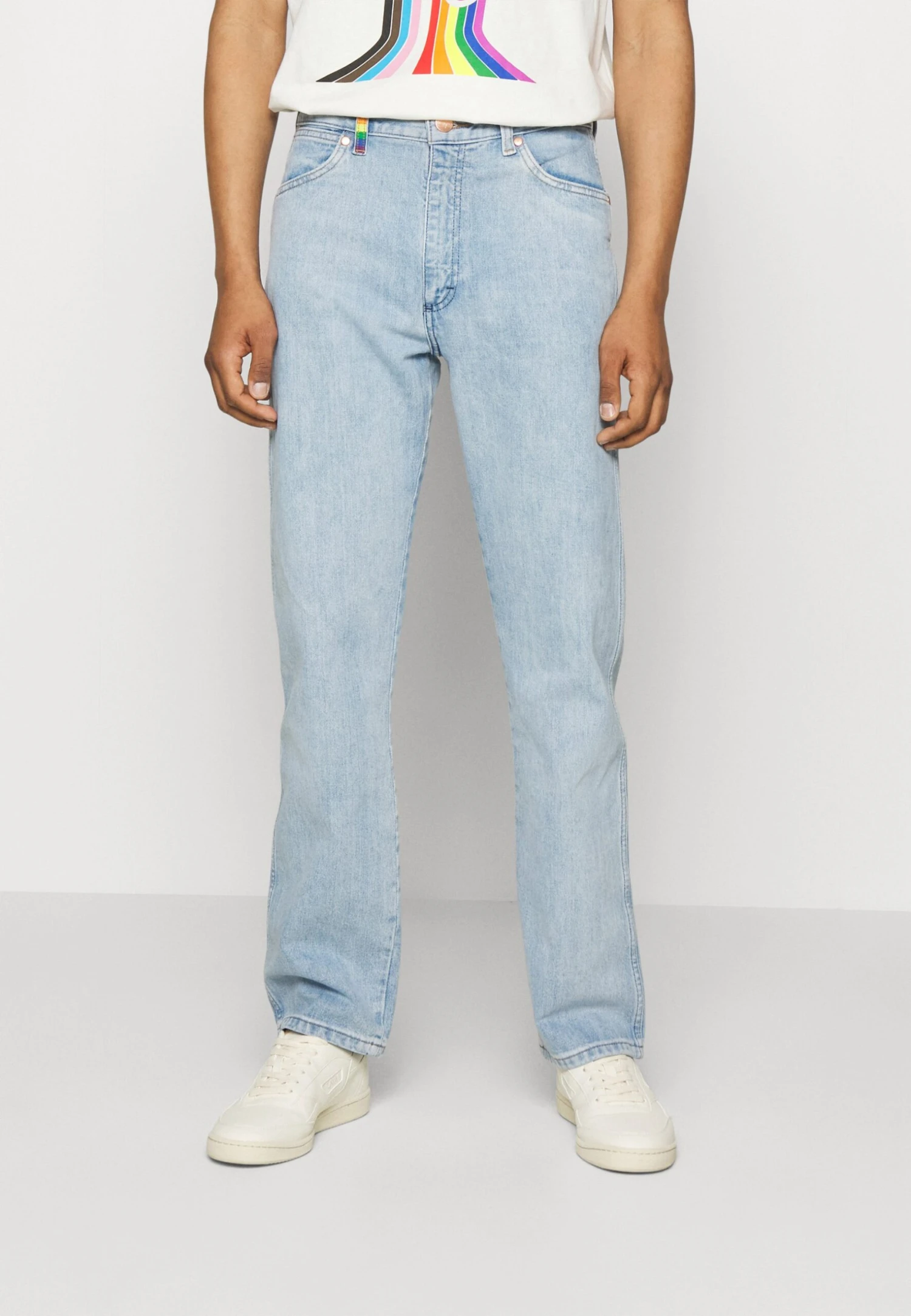 Wrangler Unisex - Vaqueros Rectos - Light Blue 3 Wrangler Unisex - Vaqueros Rectos - Light Blue