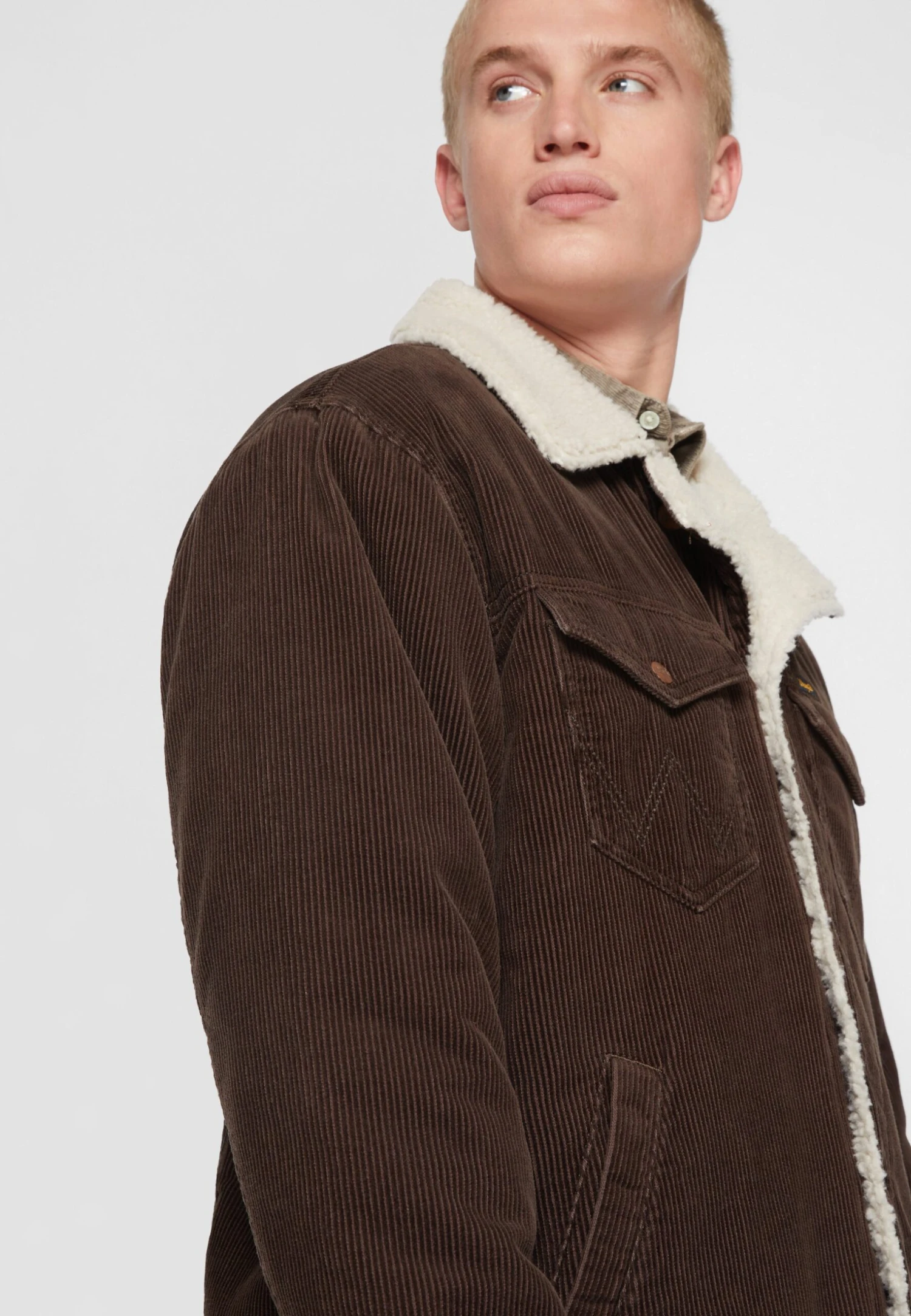 Wrangler Jacket - Chaqueta Vaquera - Delicioso Brown 7 Wrangler Jacket - Chaqueta Vaquera - Delicioso Brown - Imagen 5