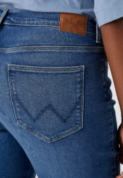 Wrangler Vaqueros Slim Fit - Airblue -Wrangler 71ec9231f5064064bc86c2334dd2f9ec