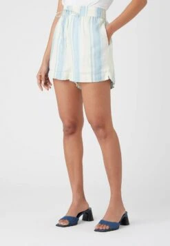 Wrangler Shorts - Omphalodes Blue