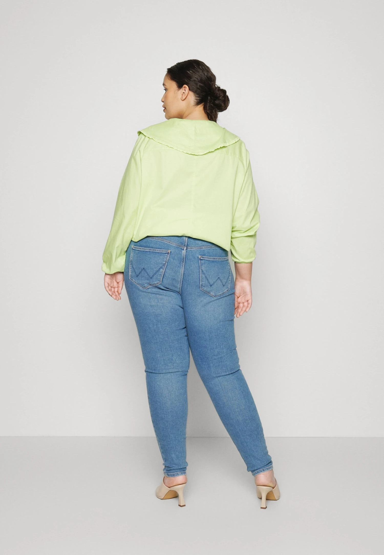 Wrangler High - Vaqueros Pitillo - River 5 Wrangler High - Vaqueros Pitillo - River - Imagen 3