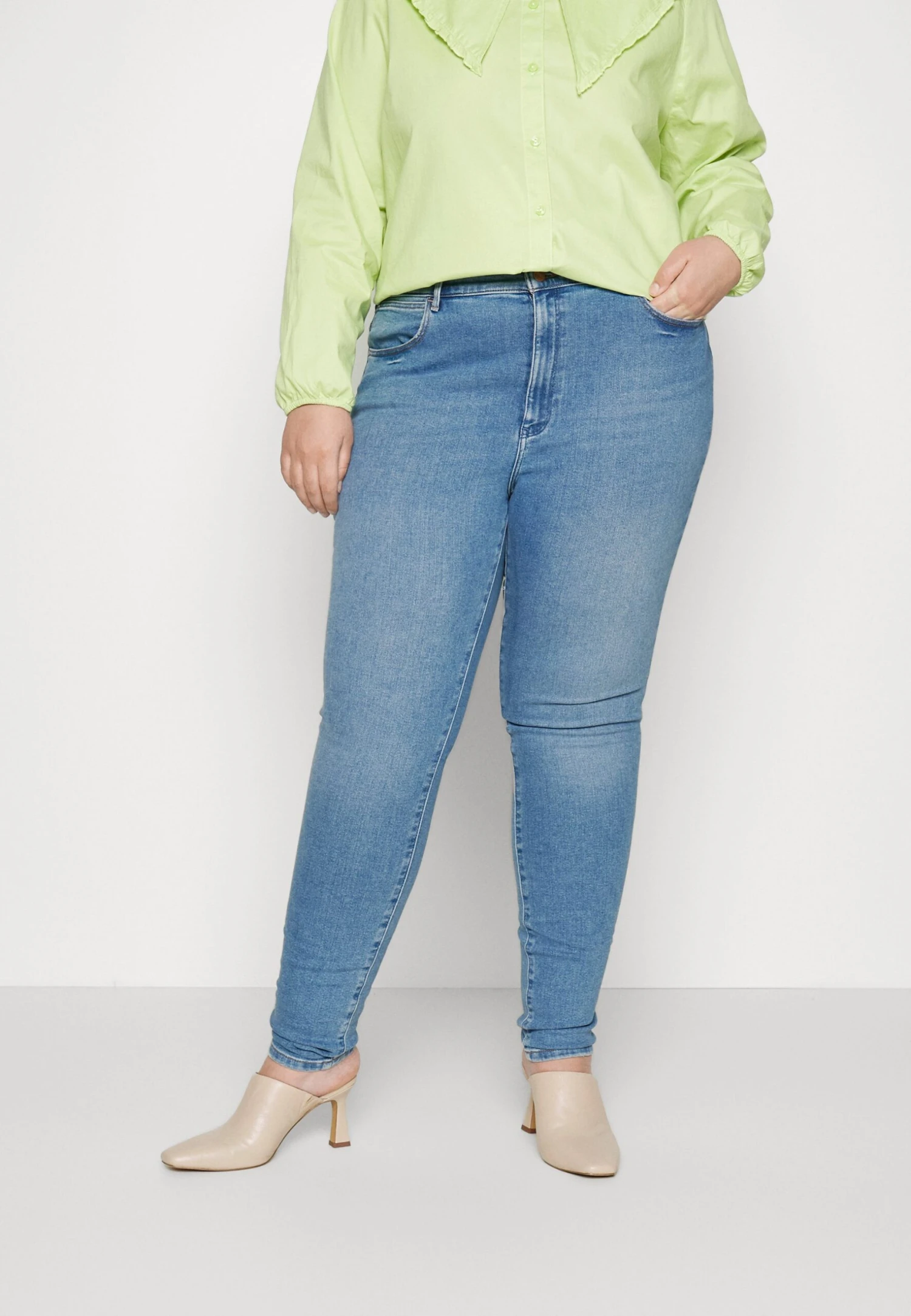 Wrangler High - Vaqueros Pitillo - River 6 Wrangler High - Vaqueros Pitillo - River - Imagen 4