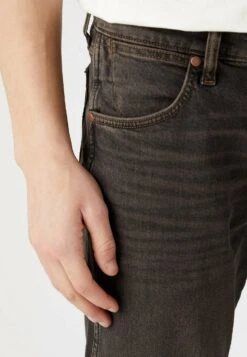 Wrangler Greensboro - Vaqueros Rectos - Black Clay Washed -Wrangler 7d359920651544e787d4809284aa45dd