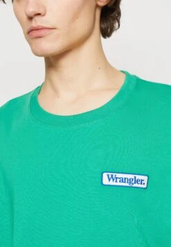Wrangler Logo Tee - Camiseta Básica - Leprechaun Green 13 Wrangler Logo Tee - Camiseta Básica - Leprechaun Green -Wrangler 7fb009dba28448f998ccf0e9b60c6ac4