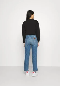 Wrangler Wild West - Vaqueros Rectos - Mid Blue 9 Wrangler Wild West - Vaqueros Rectos - Mid Blue -Wrangler 81bfb809b37342dd91bf2e0a9afa7c36