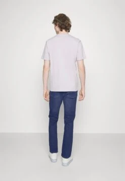 Wrangler Greensboro - Vaqueros Rectos - Free Way -Wrangler 87d8fde6c51c4b5185f23658f8b25636