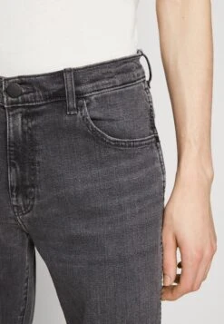 Wrangler Larston - Vaqueros Slim Fit - Blackout -Wrangler 8abcbd3722394dc3ba3a411fe92c0107