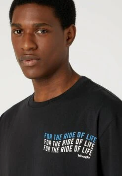 Wrangler Slogan Tee - Camiseta Estampada - Washed Black -Wrangler 8be8757903074fb1aa0255c7ecea67b4