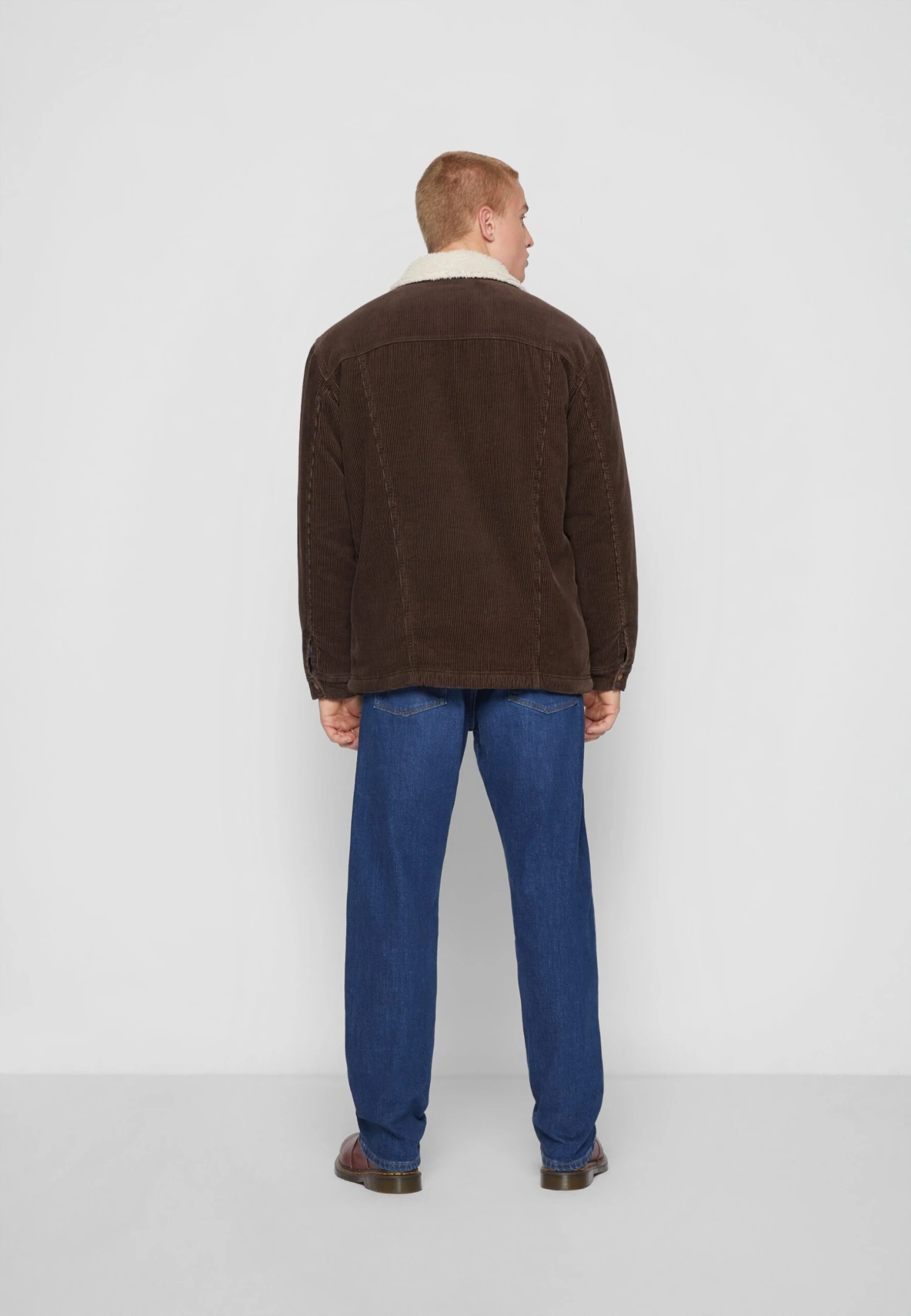 Wrangler Jacket - Chaqueta Vaquera - Delicioso Brown 6 Wrangler Jacket - Chaqueta Vaquera - Delicioso Brown - Imagen 4