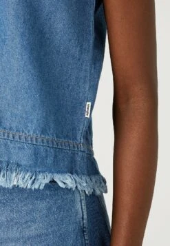 Wrangler Top - Mid Indigo -Wrangler 8fd1abca9d2b4e4d97937e24407c0c69