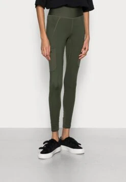 Wrangler All Terrain Gear Cargo - Pantalones - Olive