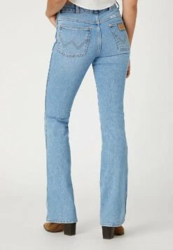Wrangler Westward - Vaqueros Bootcut - Zelda 10 Wrangler Westward - Vaqueros Bootcut - Zelda -Wrangler 96bdc24b3a494f2f933991dc24b1f1e3