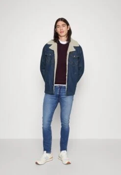 Wrangler Jacket - Chaqueta Vaquera - Retro Blue -Wrangler 9b4e3c00bcd74b4d9a5148bcf10e3896