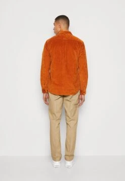 Wrangler Two Flap Pocket Shirt - Camisa - Nutmeg Brown -Wrangler 9cdad87ecf3e49a2aeed155eefa52802