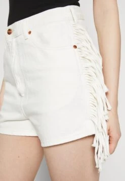 Wrangler Fringed Festival- Shorts Vaqueros - Vintage White 11 Wrangler Fringed Festival- Shorts Vaqueros - Vintage White -Wrangler a04e7e46216142b2bac588b14460db7d
