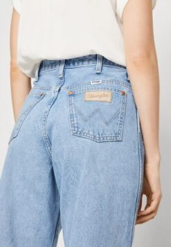 Wrangler Mom - Vaqueros Boyfriend - Blue Denim -Wrangler a52c3b8041744b95b2e34fac04be6412