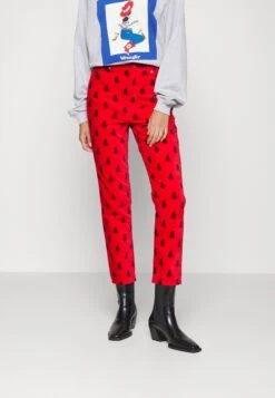 Wrangler Walker - Vaqueros Slim Fit - Red