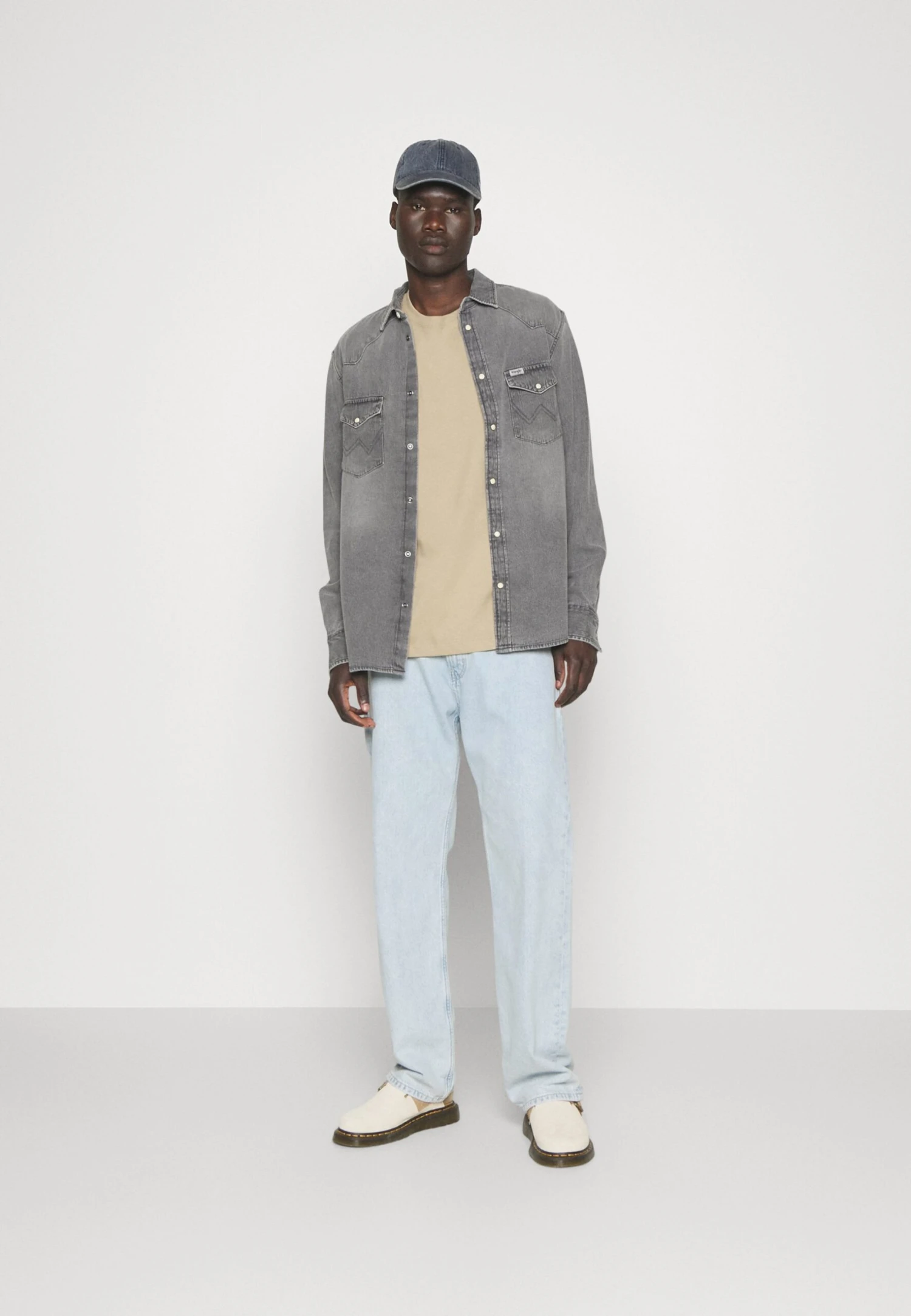 Wrangler Western- Camisa - Black Authentic 4 Wrangler Western- Camisa - Black Authentic - Imagen 2