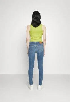 Wrangler Vaqueros Pitillo - Aria -Wrangler a896a2232b7747999fdee5d40f8048ea