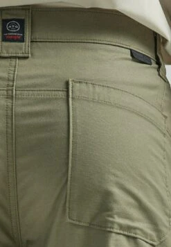 Wrangler Rugged Trail- Shorts - Dusty Olive -Wrangler a96695a808e14ad0880ec5a68ed12209