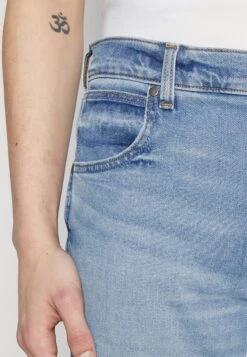 Wrangler Greensboro - Vaqueros Rectos - Light Blue Demin 11 Wrangler Greensboro - Vaqueros Rectos - Light Blue Demin -Wrangler ab24d87ef43a4e76ba5237cec12b1fe9