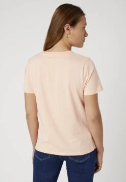 Wrangler Regular Tee - Camiseta Estampada - Peach Melba -Wrangler acaa5ba83009420aa32eeaa57d0d7275